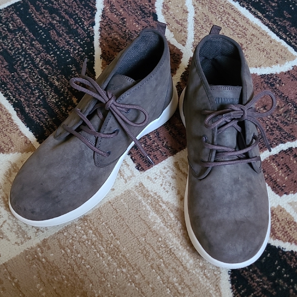 Men's Casual & Comfortable Shoes